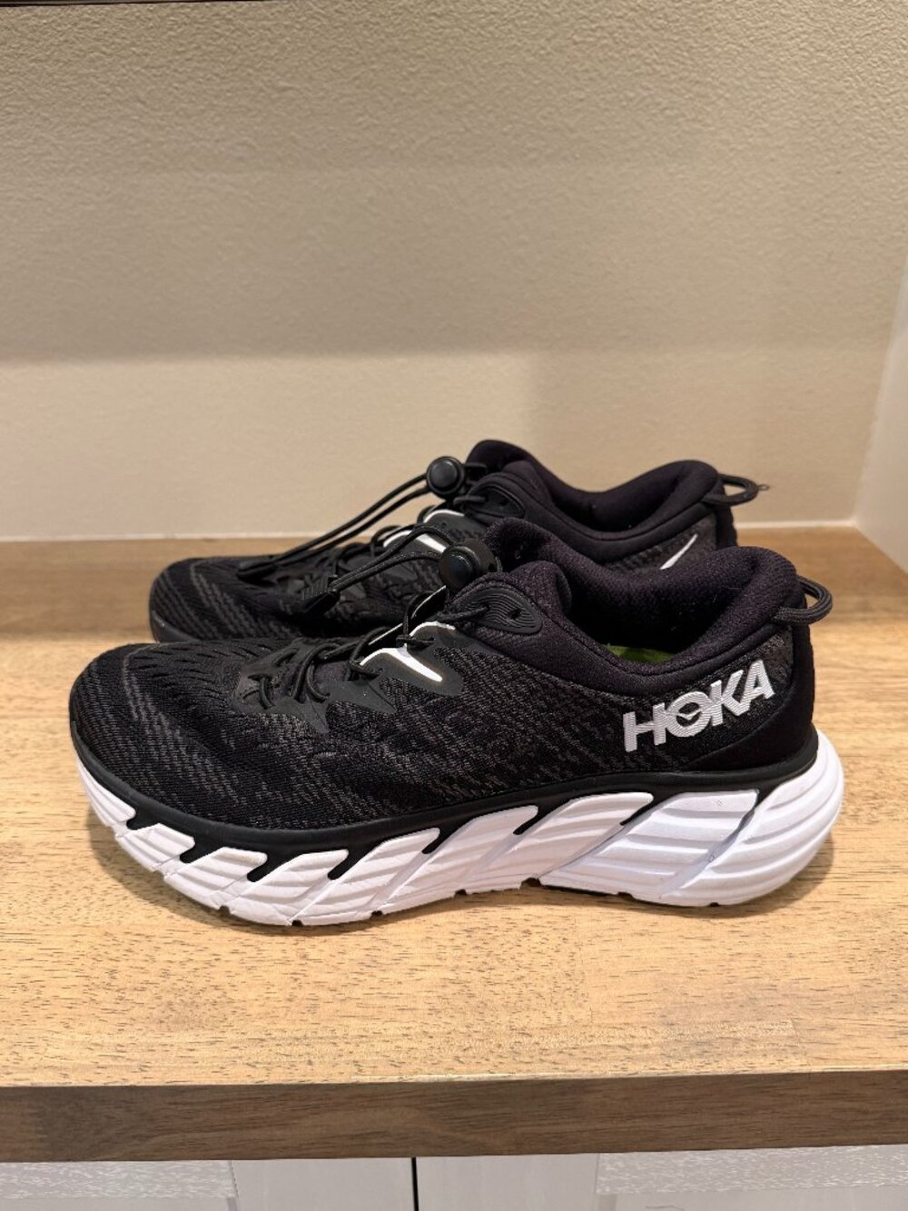 Hoka Gaviota 4 Women’s Size 9 Black White Sneakers Stability Running - Picture 2 of 10